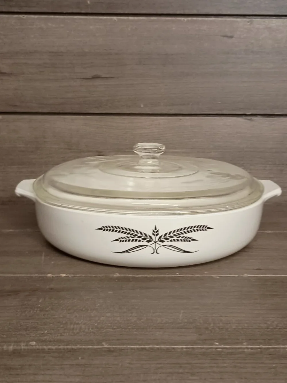 Vintage Anchor Hocking Black Wheat 1.5Qt 9